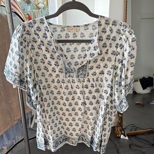 Marea flutter Sleeve Blouse